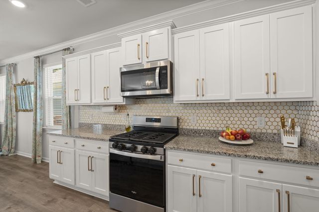 160 Cherry Grove Drive, Summerville, SC 29483