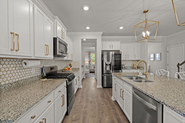 160 Cherry Grove Drive, Summerville, SC 29483