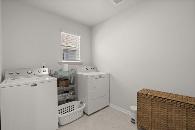 160 Cherry Grove Drive, Summerville, SC 29483