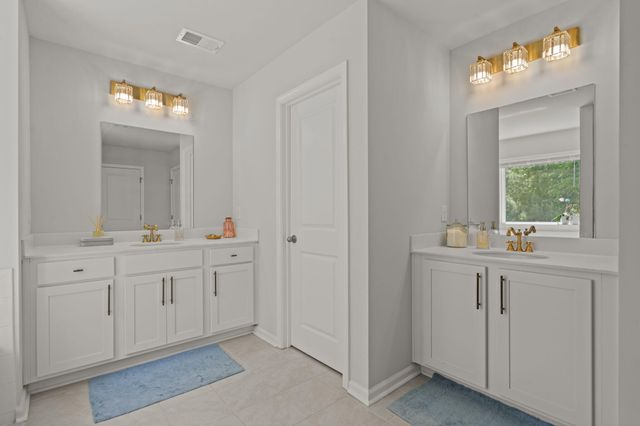 160 Cherry Grove Drive, Summerville, SC 29483
