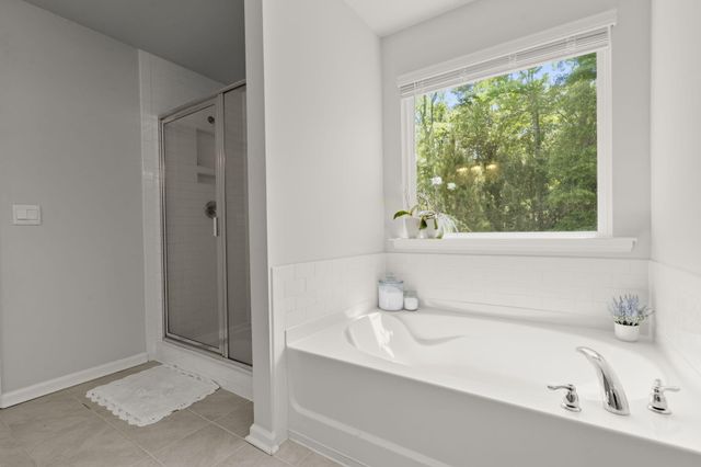 160 Cherry Grove Drive, Summerville, SC 29483