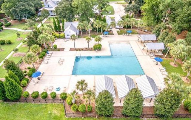 160 Cherry Grove Drive, Summerville, SC 29483