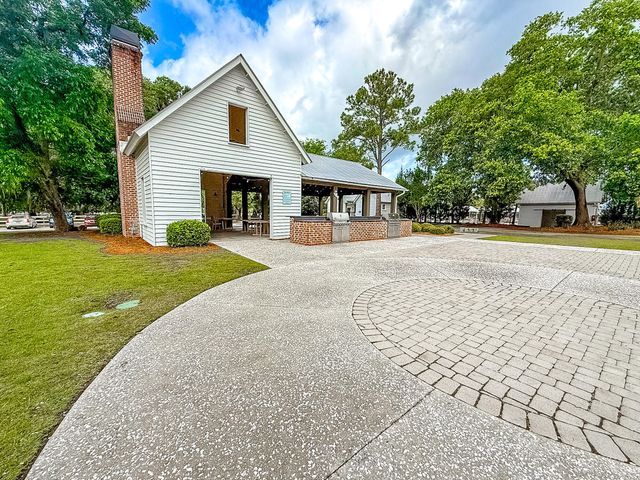 160 Cherry Grove Drive, Summerville, SC 29483