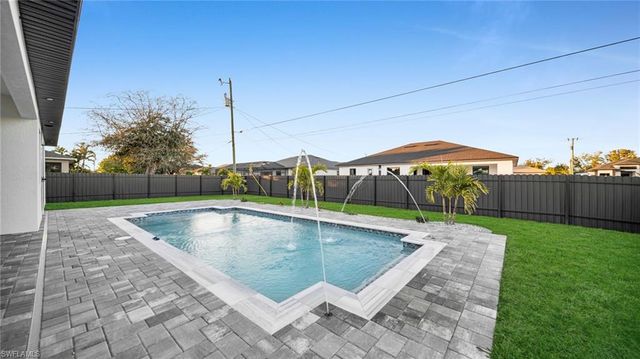 1401 SW 13th TER, Cape Coral, FL 33991