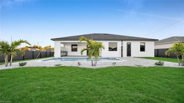 1401 SW 13th TER, Cape Coral, FL 33991