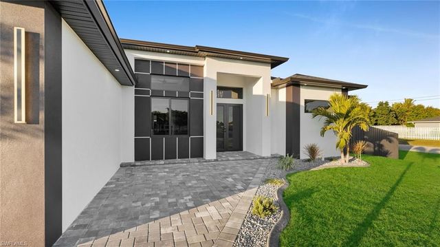 1401 SW 13th TER, Cape Coral, FL 33991