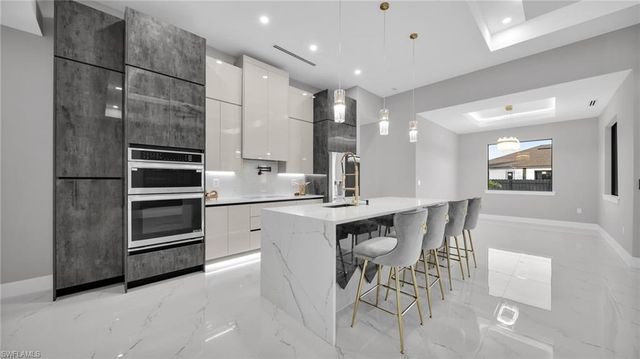 1401 SW 13th TER, Cape Coral, FL 33991