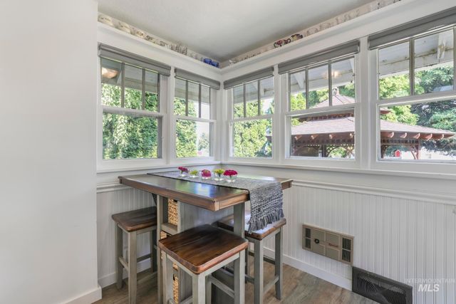 916 Hankins Rd N, Twin Falls, ID 83301