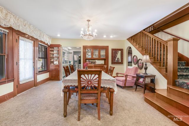 916 Hankins Rd N, Twin Falls, ID 83301