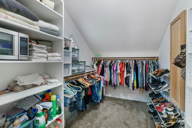 916 Hankins Rd N, Twin Falls, ID 83301