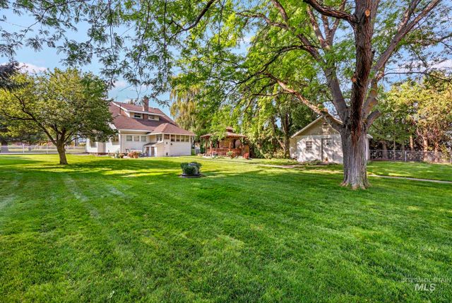 916 Hankins Rd N, Twin Falls, ID 83301