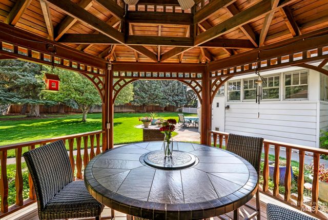 916 Hankins Rd N, Twin Falls, ID 83301