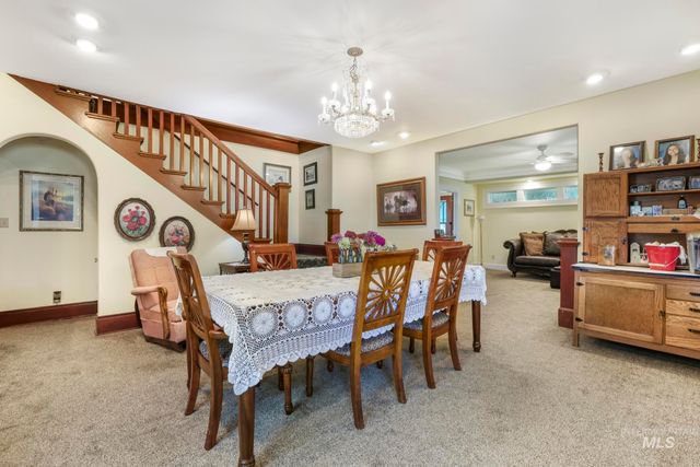 916 Hankins Rd N, Twin Falls, ID 83301