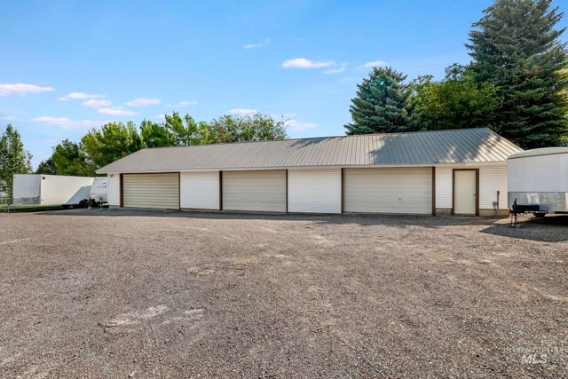 916 Hankins Rd N, Twin Falls, ID 83301