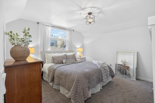 518 S St, Sacramento, CA 95811