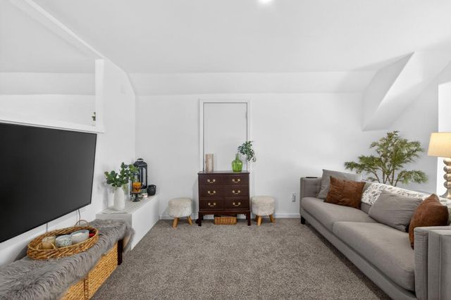 518 S St, Sacramento, CA 95811