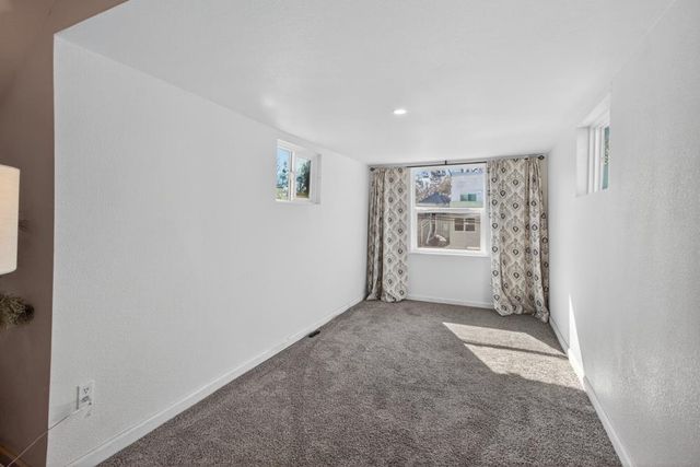 518 S St, Sacramento, CA 95811