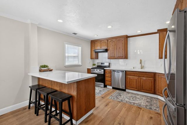 518 S St, Sacramento, CA 95811