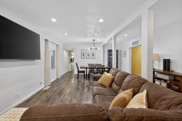 518 S St, Sacramento, CA 95811