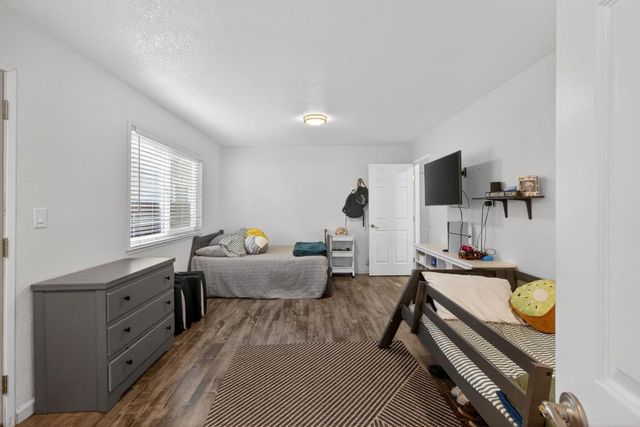 518 S St, Sacramento, CA 95811