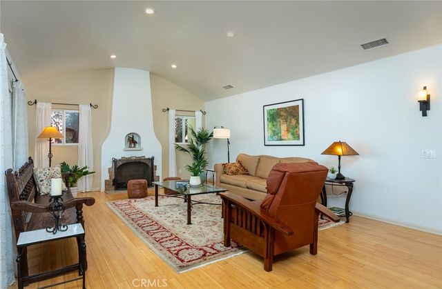 1404 Corona Drive, Glendale, CA 91205