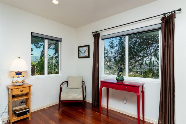 1404 Corona Drive, Glendale, CA 91205