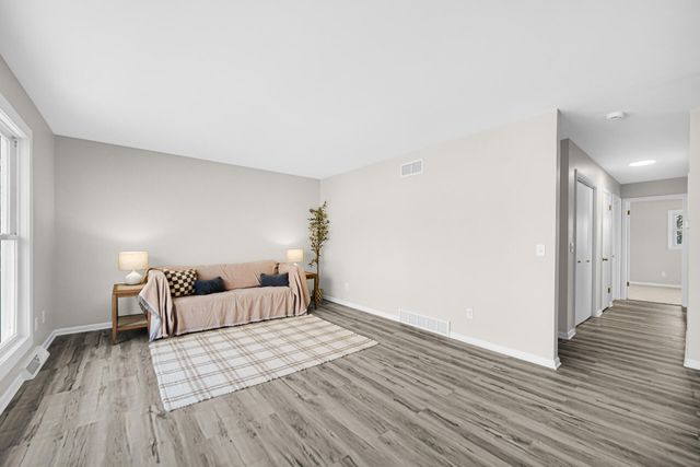 216 Cherokee Drive, Lowell, IN 46356