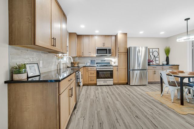 216 Cherokee Drive, Lowell, IN 46356