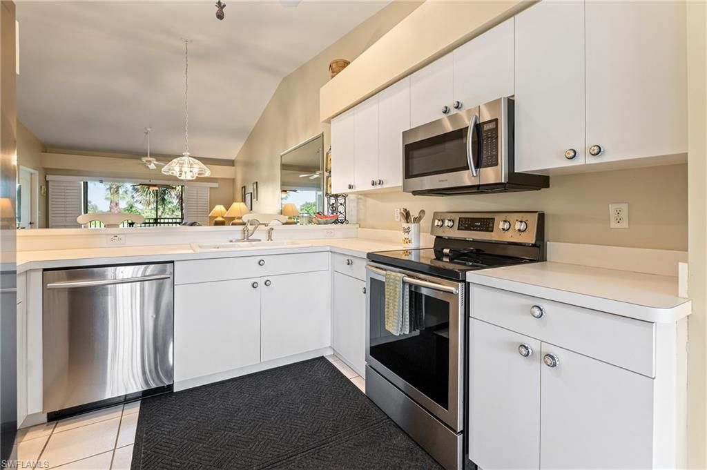 26991 Clarkston DR 8202, BONITA SPRINGS, FL 34135 — photo 5