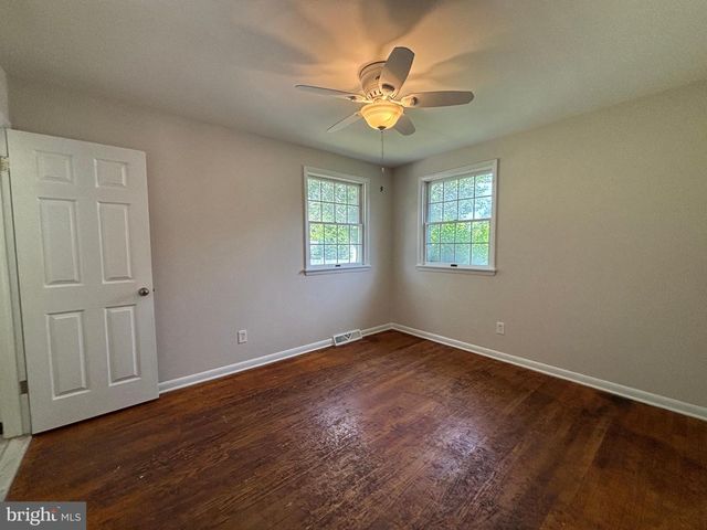215 E STEELMAN AVE, Northfield, NJ 08225