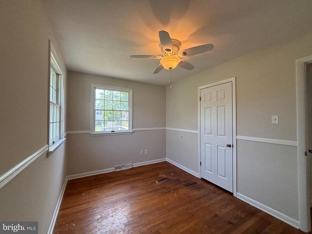 215 E STEELMAN AVE, Northfield, NJ 08225