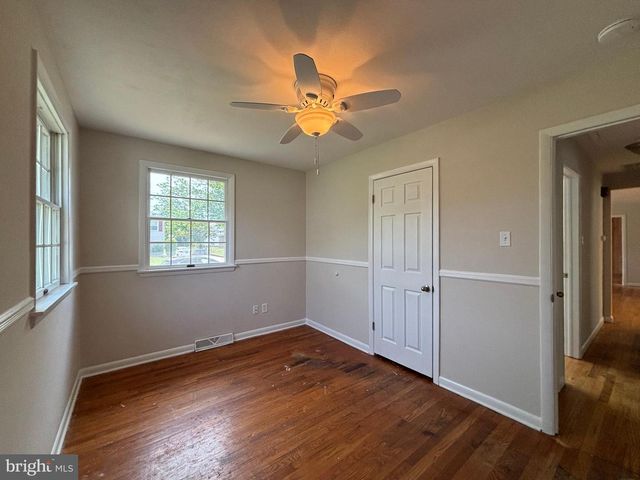 215 E STEELMAN AVE, Northfield, NJ 08225
