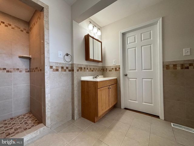 215 E STEELMAN AVE, Northfield, NJ 08225
