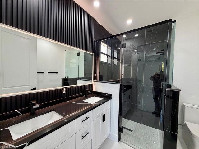 2906 29th ST SW, Lehigh Acres, FL 33976