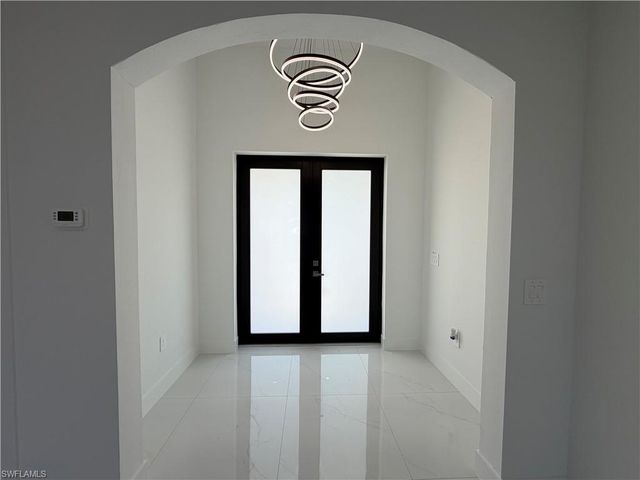 2906 29th ST SW, Lehigh Acres, FL 33976