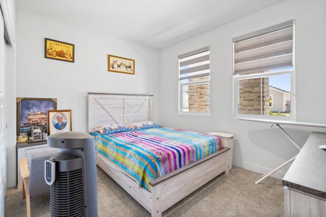 6436 E Ramona Way, Fresno, CA 93727