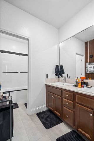6436 E Ramona Way, Fresno, CA 93727