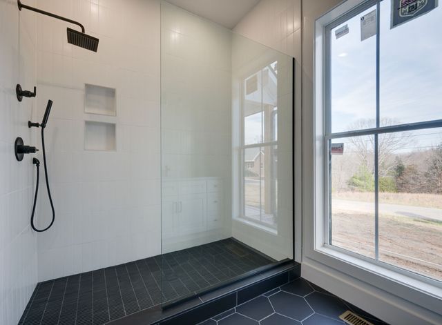 3213 Carolina Ave, Centerville, TN 37033