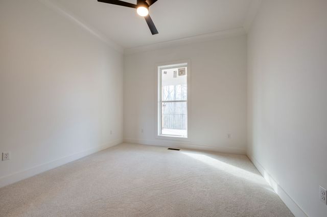 3213 Carolina Ave, Centerville, TN 37033