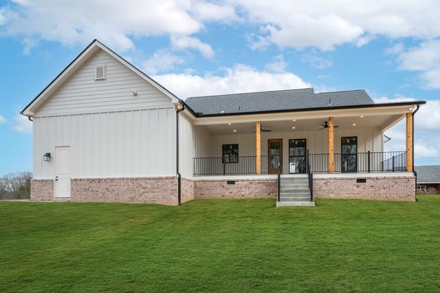 3213 Carolina Ave, Centerville, TN 37033