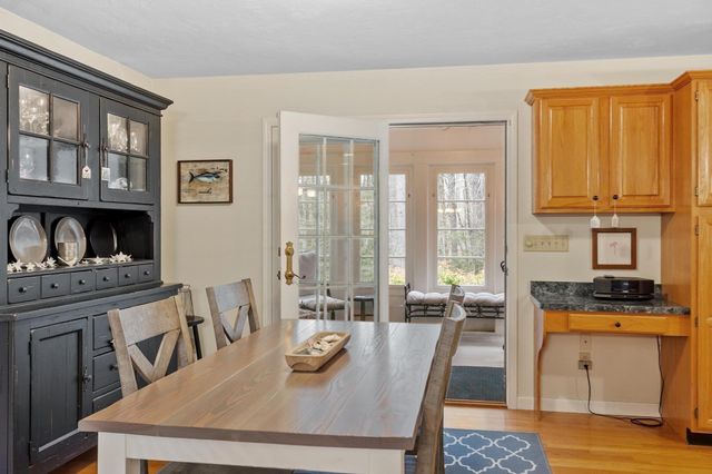 4 Brookside Ln, Sterling, MA 01564