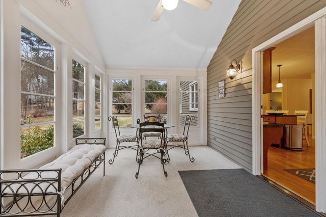 4 Brookside Ln, Sterling, MA 01564