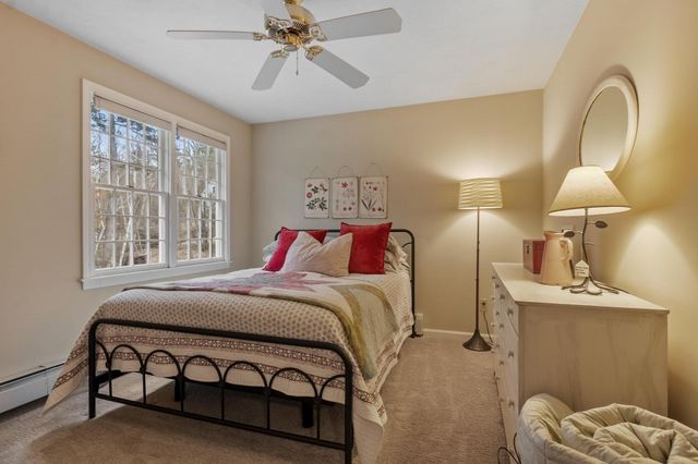4 Brookside Ln, Sterling, MA 01564