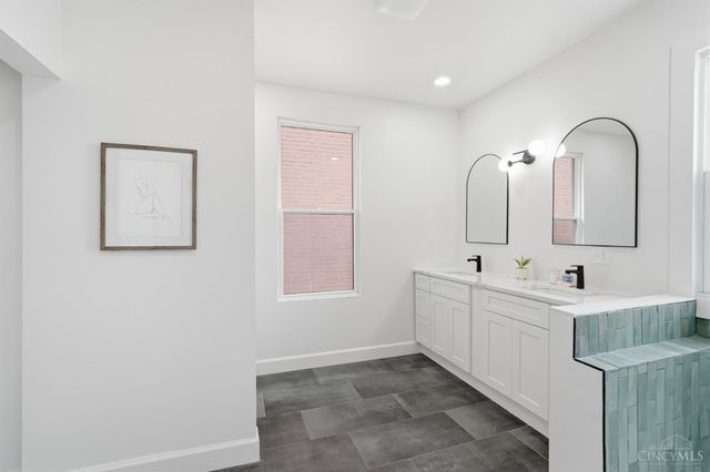 2953 Sidney Avenue, Cincinnati, OH 45225