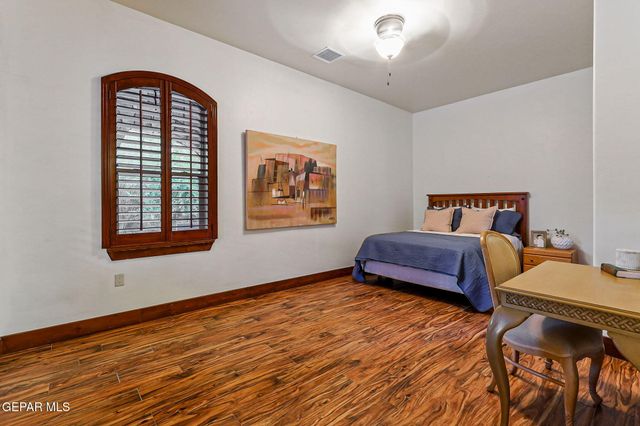 709 WOODFIELD Drive, El Paso, TX 79932