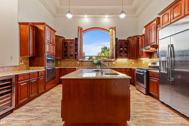 709 WOODFIELD Drive, El Paso, TX 79932