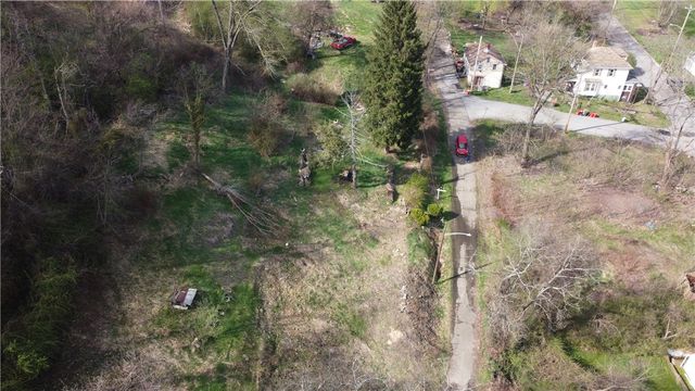 1707 West Ave, Beaver Falls, PA 15010