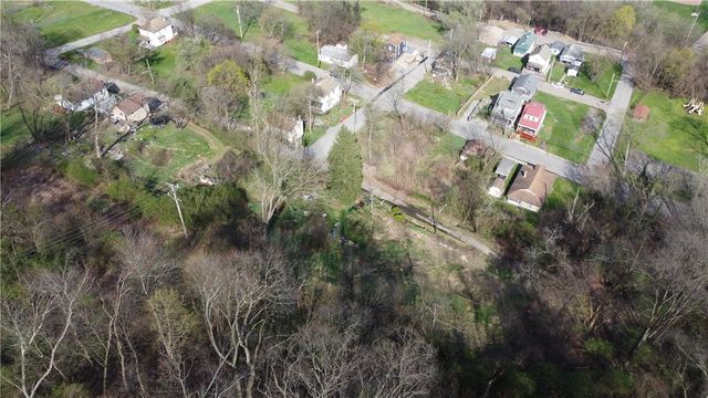 1707 West Ave, Beaver Falls, PA 15010