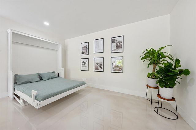 125 NW 3rd Avenue, Delray Beach, FL 33444