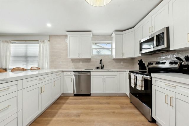 125 NW 3rd Avenue, Delray Beach, FL 33444